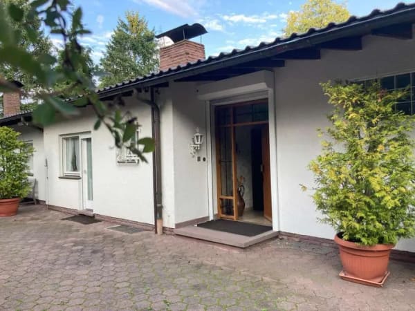 Immobilie in Schlitz - Repräsentatives Wohnen in Top-Alleinlage – Villa mit Burgenblick & großem Grundstück - Bild 1
