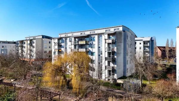Immobilie in Kabelsketal - Wohnungspaket mit 5 Einheiten, Ist-Faktor 16,5 – Aufzug & Dachterrassen, Baujahr 1996 - Bild 2