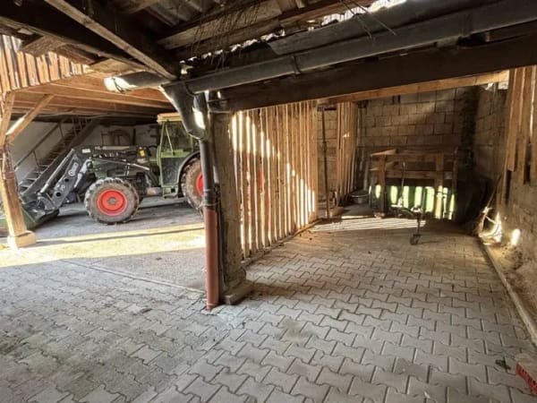 Immobilie in Ringelai - Perfekt für die Familie - ehemaliges Bauernhaus mit Innenhofcharakter in ruhiger Dorflage - Bild 2