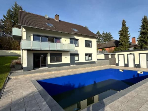 Immobilie in Wattenheim - Luxusanwesen mit 2 Wohneinheiten, Einliegerwohnung, Pool & Wellnessbereich in Wattenheim - Bild 0