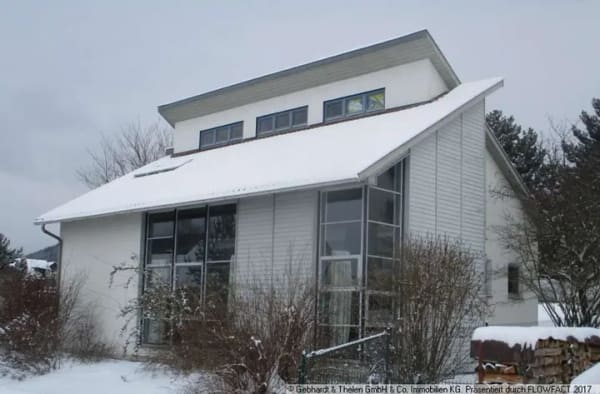 Immobilie in Grabfeld - Vielseitiges Haus mit Potenzial in ruhiger Lage von Jüchsen - Bild 2
