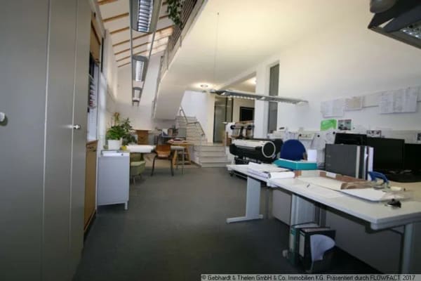 Immobilie in Grabfeld - Vielseitiges Haus mit Potenzial in ruhiger Lage von Jüchsen - Bild 3