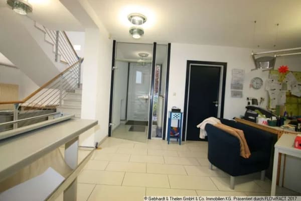 Immobilie in Grabfeld - Vielseitiges Haus mit Potenzial in ruhiger Lage von Jüchsen - Bild 4