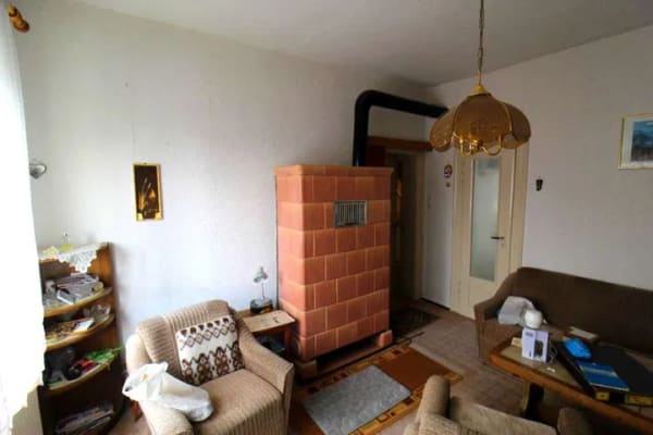 Immobilie in Penig - Ehemaliges Zwei- bis Dreifamilienhaus mit Platz für eine größere Familie - Bild 3