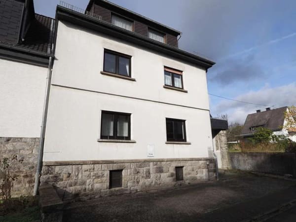 Immobilie in Marienrachdorf - Großzügiges Anwesen mit historischem Flair und Innenhof - Bild 2