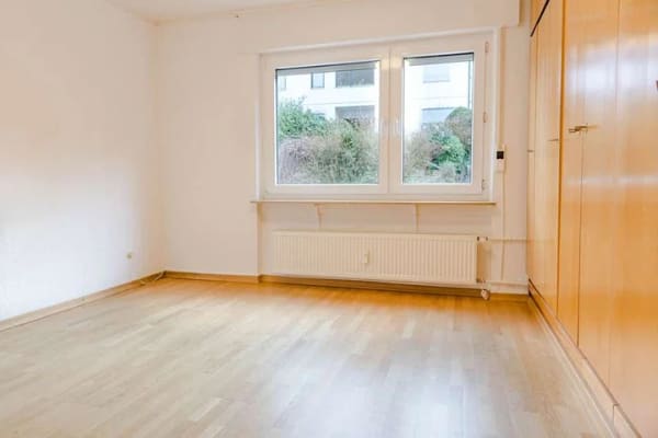 Immobilie in Hofheim am Taunus - Hofheim: Charmantes Ein- bis Zweifamilienhaus in ruhiger Lage von Lorsbach! - Bild 2