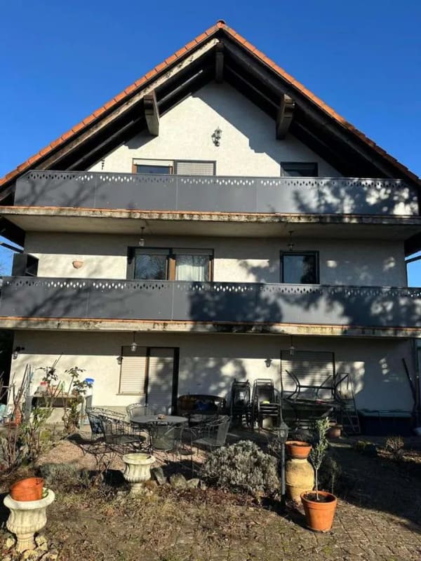Immobilie in Kirchheimbolanden - Gepflegtes Mehrfamilienhaus mit schönem Garten 4 Stellplätze und Garage - Bild 3