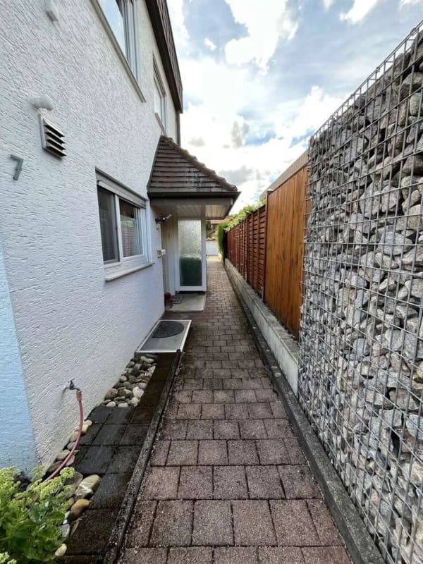 Immobilie in Affalterbach - schönes Reiheneckhaus + Garten + beheiztem Wintergarten + Einzel-Garage + viel Wohnfläche - Bild 2