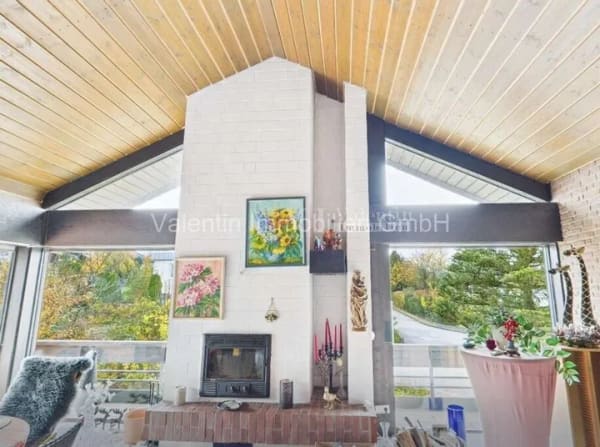 Immobilie in Horn-Bad Meinberg - Außergewöhnlich wohnen, individuell leben - Architektenhaus mit 264 m² - Bild 2