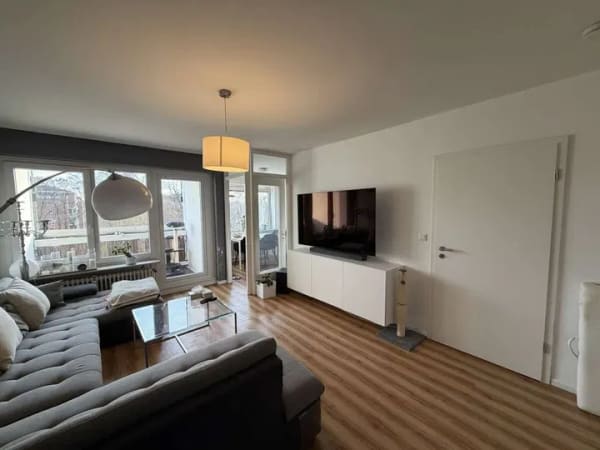 Immobilie in Glinde - Gut geschnittene 2-Zimmer-Wohnung | Aufzug | Balkon | Frei - Bild 1
