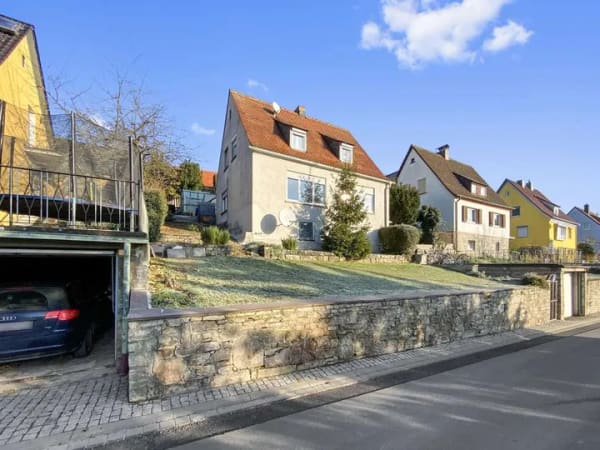 Immobilie in Marktbreit - Ihr familienfreundliches Projekt mit Potential und Garten - Bild 1