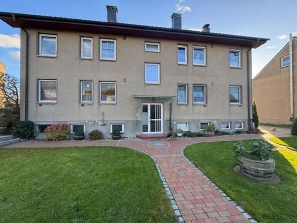 Immobilie in Damshagen - Zwei in Eins - charmante Dreiraumwohnung mit zusätzlichem  Zimmer im Dachgeschoss - Bild 0