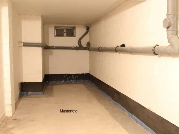 Immobilie in Steinhöfel - Bezugsfreie 3 Raumwohnung im Erdgeschoss - Bild 3