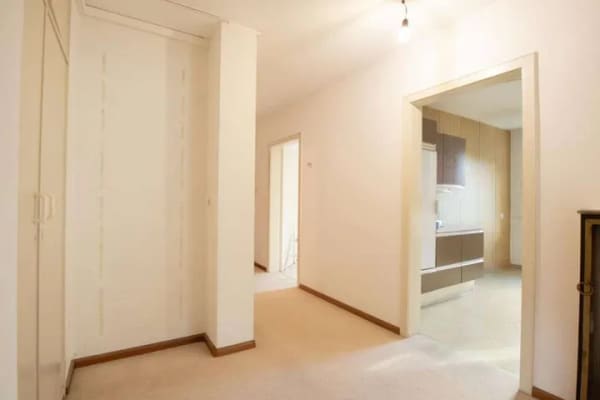 Immobilie in Waldkirch - Bezugsfreie 4-Zimmer-Wohnung mit Carport und Blick auf die Kastelburg - Bild 4