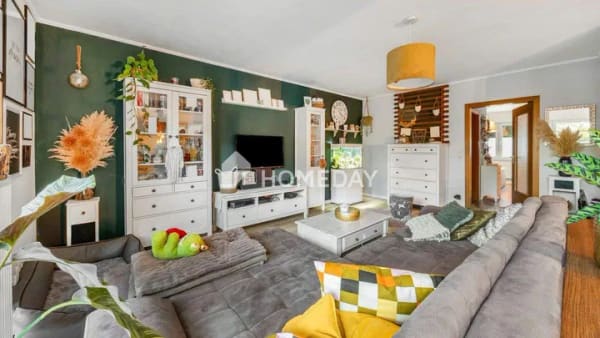 Immobilie in Jülich - Lichtdurchflutetes EG mit offener Küche, überdachter Terrasse und klarer Raumaufteilung - Bild 1