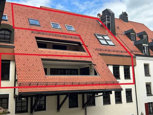 Immobilie in Kempten (Allgäu) - Außergewöhnliche 4 Zimmerwohnung im Zentrum von Kempten - Bild 0