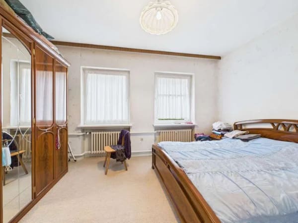 Immobilie in Lehrte - Charmante 4-Zimmer-Wohnung in Lehrte - mit Potenzial zum Wohlfühlen! - Bild 4
