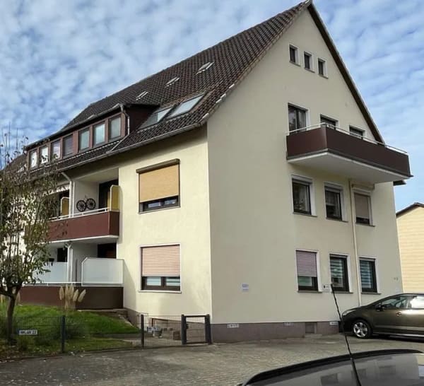 Immobilie in Bad Pyrmont - Helle 3-Zimmer Wohnung mit Balkon in Bad Pyrmont und Garage - Bild 0