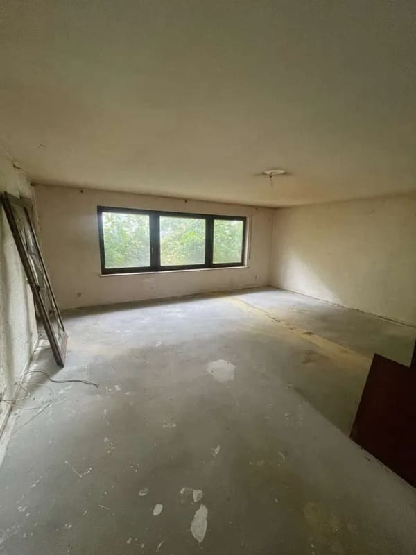 Immobilie in Spalt - Großzügige 105 m² Erdgeschosswohnung mit Garten & Balkon – renovierungsbedürftiges Schmuckstück - Bild 1