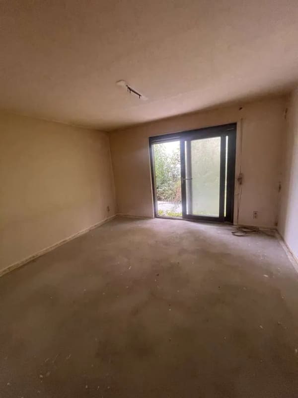 Immobilie in Spalt - Großzügige 105 m² Erdgeschosswohnung mit Garten & Balkon – renovierungsbedürftiges Schmuckstück - Bild 4