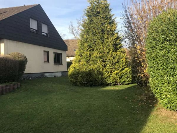 Immobilie in Wolpertswende - Großzügiges Dreifamilienhaus – ideal für Familien & Mehrgenerationenwohnen - Bild 1