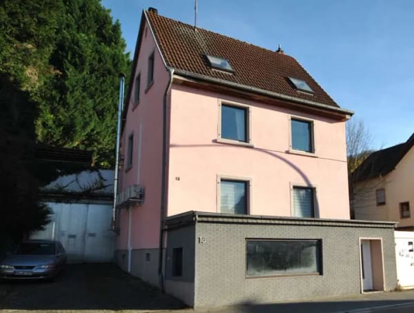 Immobilie in Hemsbach - HAUS AM BERG IN HEMSBACH SOFORT ZU VERKAUFEN VERMIETET! - Bild 1