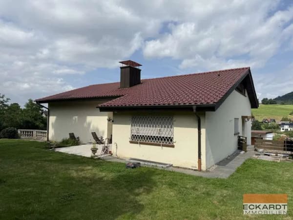 Immobilie in Wittnau - Haus mit viel Potential in einer Sackgasse - Bild 1