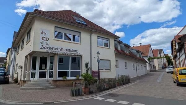 Immobilie in Schweigen-Rechtenbach - Attraktives Mehrfamilienhaus mit Gewerbeeinheit in guter Lage - Bild 0
