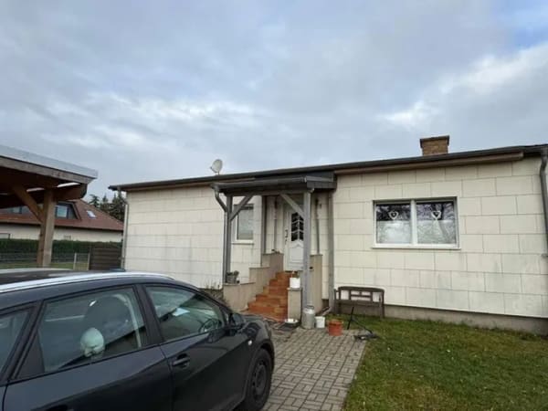 Immobilie in Lübs - Wohnen und zwei Hallen! - Bild 2