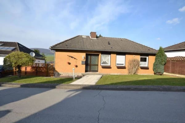 Immobilie in Eschershausen - Bungalow mit Fernsicht in 37632 Eschershausen - Bild 2