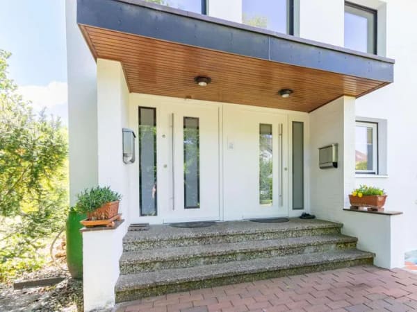 Immobilie in Groß Grönau - 3 Zimmer Wohnung mit Ausbaureserve und Süd-Balkon in gefragter Lage - Bild 2