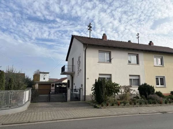 Immobilie in Fußgönheim - Gemütliches Zuhause mit viel Platz in Fußgönheim sucht neuen Eigentümer! - Bild 0
