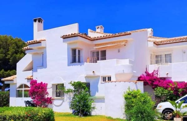 Immobilie in Wietzendorf - Villa mit künstlerischer Atmosphäre im andalusischen Stil - Bild 0