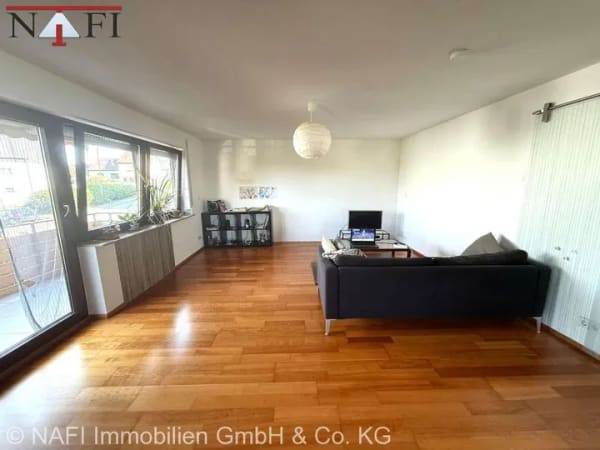 Immobilie in Leutenbach - ++Charmante 3,5-Zimmer-Wohnung mit lichtdurchfluteten Räumen, Garten und Garage in ruhiger Lage++ - Bild 1