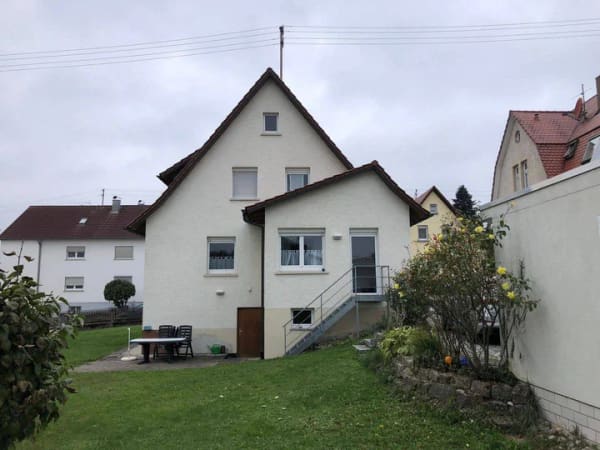 Immobilie in Niederstotzingen - Sehr geräumiges Einfamilienhaus mit großzügigen Raumflächen für viel Potential der Entfaltung + Doppelgarage - Bild 4