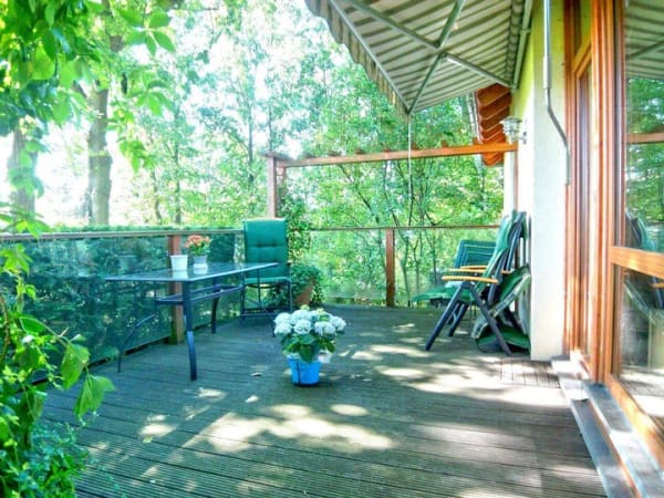Immobilie in Obergurig - Hornja Hórka - Modernes EFH im Bungalowstil mit Terrasse - Bad mit Wanne und Dusche - Kamin - EBK - Doppelcarport - nahe Bautzen - Bild 2