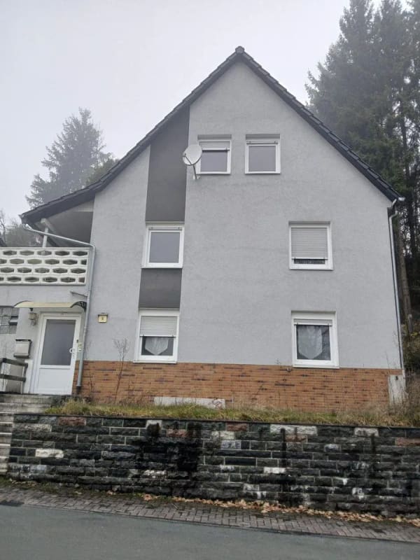 Immobilie in Breidenbach - Zwangsversteigerung eines Grundstückes mit Einfamilienhaus - Bild 0