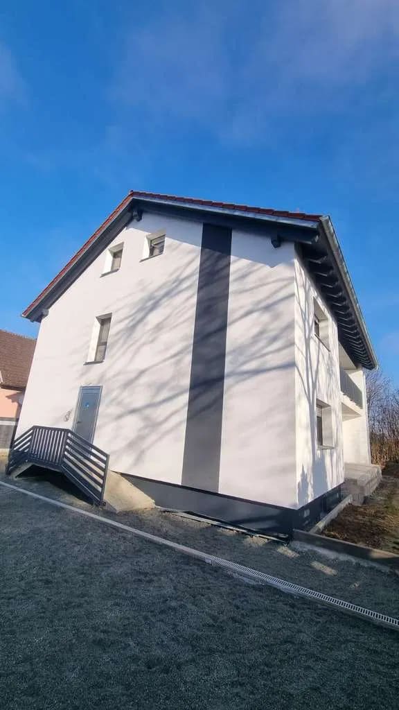 Immobilie in Aufhausen - Neubau Niveau - neu renoviertes Mehrgenerationenhaus für die ganze Familie - Bild 1