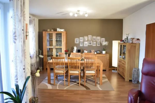 Immobilie in Schwaförden - Ein Zuhause zum Ankommen – ein sehr gepflegtes Einfamilienhaus mit gefliestem Vollkeller - Bild 2