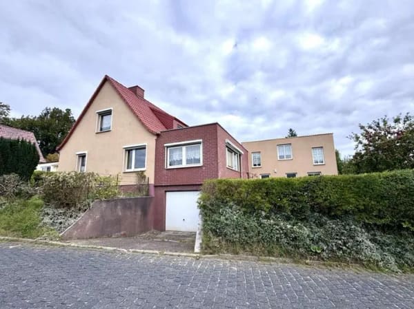 Immobilie in Bergen auf Rügen - Preisreduzierung -  EFH mit Wirtschaftsgebäude in beliebter Lage! - Bild 2
