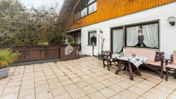 Immobilie in Kößlarn - Großzügiges Zweifamilienhaus mit Kamin, Garten und Ausbaureserve - Bild 4