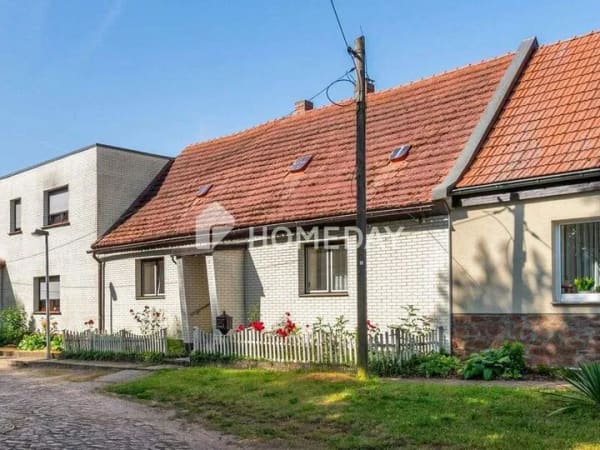 Immobilie in Petersberg - Handwerker aufgepasst: Reihenmittelhaus mit Hof und Nebengebäuden in Beidersee - Bild 0