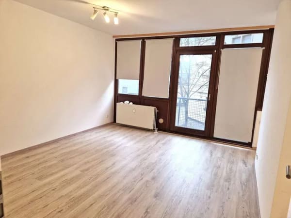 Immobilie in Ludwigshafen am Rhein - Attraktive 1,5-Zimmer-Wohnung mit Aufzug, Keller, Küche und Tiefgarage - Bild 1