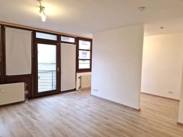 Immobilie in Ludwigshafen am Rhein - Attraktive 1,5-Zimmer-Wohnung mit Aufzug, Keller, Küche und Tiefgarage - Bild 4
