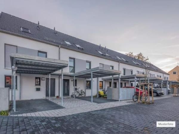 Immobilie in Ettlingen - Zweifamilienhaus in 76275 Ettlingen - Ihre Möglichkeit auf eine interessante Immobilie Provisionsfrei - Bild 0
