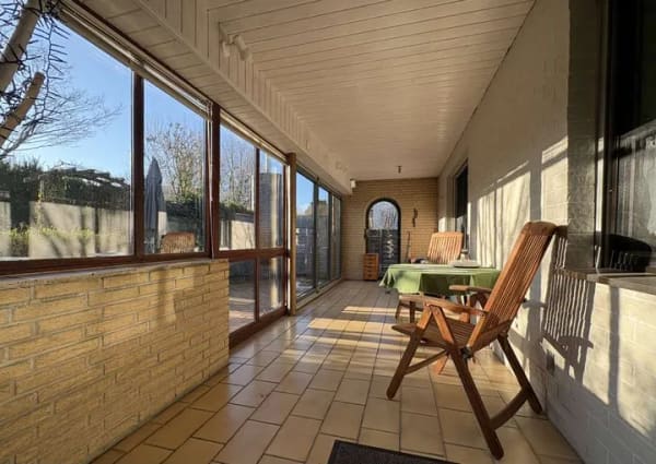 Immobilie in Extertal - Großzügiges Zweifamilienhaus mit Wintergarten - Bild 2