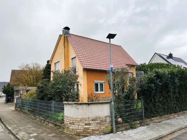Immobilie in Offenbach an der Queich - Platz für Familie, Gäste oder Homeoffice – Haus mit separatem Apartment - Bild 0
