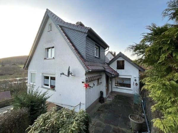 Immobilie in Dietzhölztal - Ewersbach: Siedlungshaus in schöner Wohnlage! - Bild 3