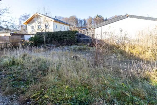 Immobilie in Tutzing - Freistehendes Einfamilienhaus zur individuellen Fertigstellung in Traubing - Bild 1