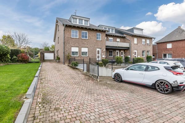 Immobilie in Selfkant - Enormes Appartement/Maisonette (152 m²) mit Balkon, Garage und freiem Ausblick... - Bild 2